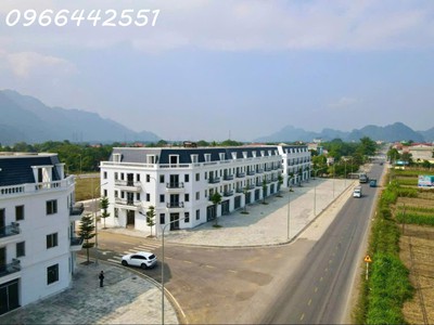 Bán căn shophouse trung tâm thị trấn hàng trạm yên thủy sẵn sổ 138m vh 20m nhỉnh 6 tỷ 0