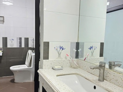 Bán nhà 3 tầng, tổ 4, tt quang minh, mê linh. nhà đẹp, chỉ việc xách vali về ở 2