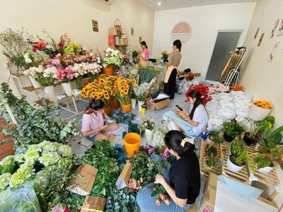 Cần sang nhượng shop hoa địa chỉ: 121 đường trần hưng đạo, dĩ an 0