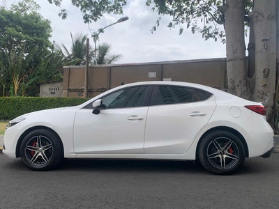 Chính chủ mình cần bán chiếc Mazda 3 2