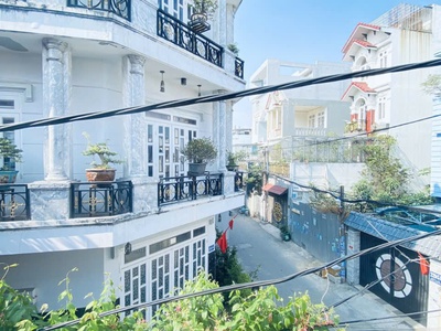 Góc 3 mặt tiền kinh doanh liên khu 4-5 gần chợ bình thành hẻm 6m thông 56m2,2 tầng nhỉnh 3 tỷ 0