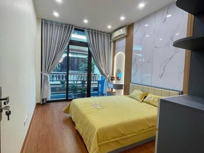 Bán nhà thạch bàn -51m2- nhỉnh 7tỷ- thang máy- 10m ô tô tránh đỗ cả ngày- gần chợ 4