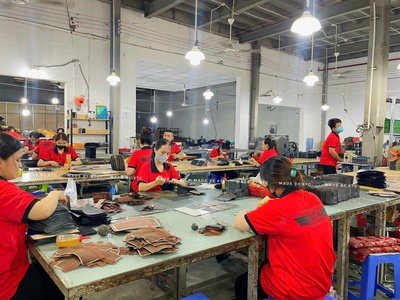 Nhập sỉ ví da bò giá rẻ ở Sài Gòn 0