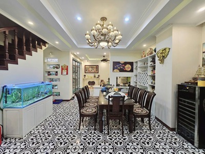 Phân lô oto hoàng quốc việt, cầu giấy, 66m2 x 5t, mt 5.5m, 17 tỷ 9. 0