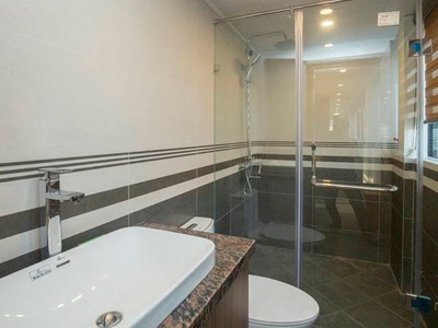 Bán khách sạn mặt phố hàng bè, 105m2, 9 tầng thang máy, mặt tiền 4.5m, 105 tỷ, kinh doanh đỉnh 2