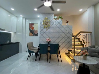 Gấp gấp ngay trung tâm q1 - gần chợ tân định - gần cv lvt - cách đường trần khắc chân 30m- nhà mới 2
