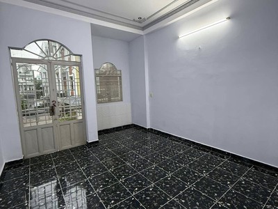 Nhà hẻm ôtô đường hoàng bật đạt phường 15 quận tân bình. 4