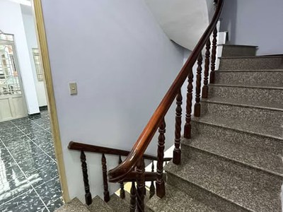 Nhà hẻm ôtô đường hoàng bật đạt phường 15 quận tân bình. 3