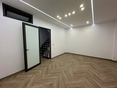 Bán nhà phố quan nhân 53m2 x 5 tầng, 7 phòng khép kín, nhà mới kính koong chủ mới mua để ở hoặc cho 1