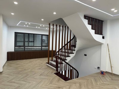 Bán nhà phố quan nhân 53m2 x 5 tầng, 7 phòng khép kín, nhà mới kính koong chủ mới mua để ở hoặc cho 0