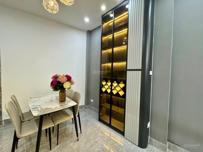 Bán nhà hoàng mai, sổ đỏ chính chủ nhà full nội thất, cách ngõ ô tô 50m, trước nhà sh quay đầu 1