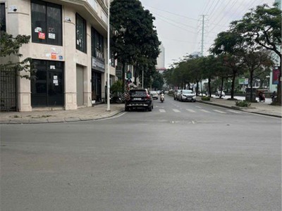 Bán nhà liền kề 75m2 5 tầng kinh doanh tại vạn phúc hà đông giá 19 tỷ 4