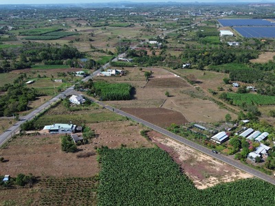 Chỉ với 330 triệu đất mặt tiền đường nhựa 12m sổ hồng sẵn long tân, đất đỏ 0