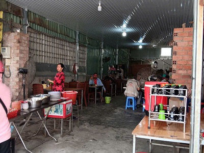 Sang quán cơm tại đường 9a, khu phố phước thiện, phường long bình, tp thủ đức 4