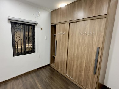 Bán nhà phố chùa quỳnh hbt 5 tầng thang máy giá yêu thương nhỉnh 8 tỷ. 2