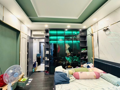 Siêu phẩm 6 tầng đối diện công viên kdc nam long  ngay ngã tư hồ ngọc lãm - võ văn kiệt 1