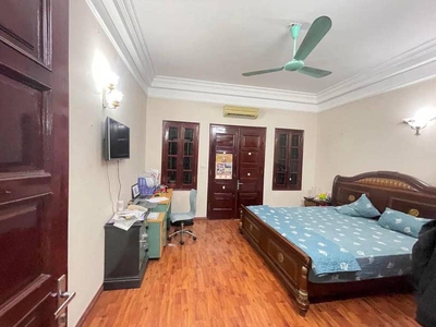 Nhà nguyễn khánh toàn 61m 5 tầng 7 phòng tỷ suất thuê cao 13.8 tỷ 1