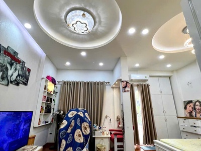 Hot hot ngộp bank bán gấp  nhà mặt tiền khu chợ tân bình  dt 70  4 tầng btct 12 tỷ thương lượng 0