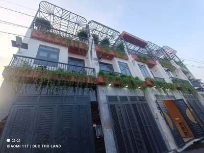 Bán tuyệt phẩm nhà phố mới đẹp full nội thất 58m2, 3 tầng nhỉnh 5tỷ, hxh tl48, quận 12 0