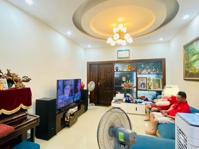 Bán nhà đại từ 70m2.mtx5m, dân xây, ô tô đỗ cửa, gần hồ 0