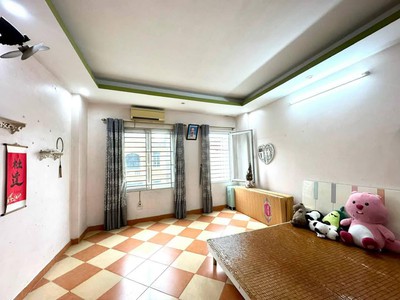 Ban nhà mặt ngõ 4m kinh doanh phố thuỵ khuê 40m2 3 tầng 5.5 tỷ tây hồ mua ngay kẻo mất 2