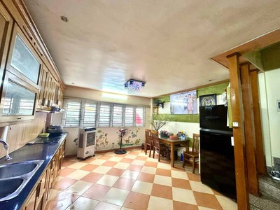 Ban nhà mặt ngõ 4m kinh doanh phố thuỵ khuê 40m2 3 tầng 5.5 tỷ tây hồ mua ngay kẻo mất 1