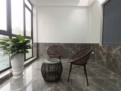 Bán nhà riêng, phố chùa láng - dt 45m2 x mt 3.6m x 5 tầng, nở hậu, nhà mới full nội thất, an ninh 4