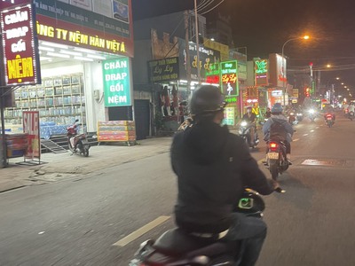 Bán nhà mặt tiền 3 tầng 5x25m giá 13,5 tỷ đường nguyễn ảnh thủ 2