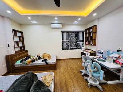  nhà  hoàng cầu - ô tô cách 10m - gần bãi gửi xe - dân xây chắc chắn 2
