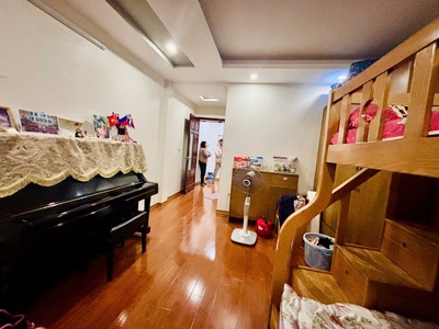  nhà  hoàng cầu - ô tô cách 10m - gần bãi gửi xe - dân xây chắc chắn 4