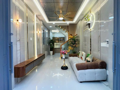 Giá mề- lê đạum nhất quận 11: 3.78 tỷ - lê đại hành - dt:30m - 3m x 10 m - 1 trệt 1 lầu- 2 pn 2 wc 0