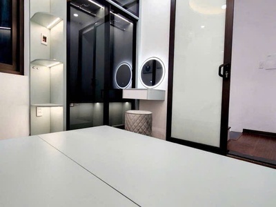 Quốc Tử Giám 27 m, 4 tầng, 3 phòng ngủ khép kín, nhà mới đẹp, sổ đỏ chính chủ. 4