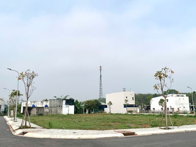 Lô đất 87m 5x17.4 Tọa lạc ngay trung tâm xã Tân Phú Trung Giá chỉ 2.05 tỷ. 0