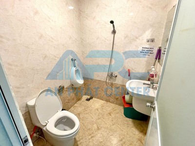 Thuê văn phòng Nam Phát Center 10tr - Máy lạnh, bàn ghế, xe rộng rãi, vị trí đẹp  Nguồn: https://bat 6