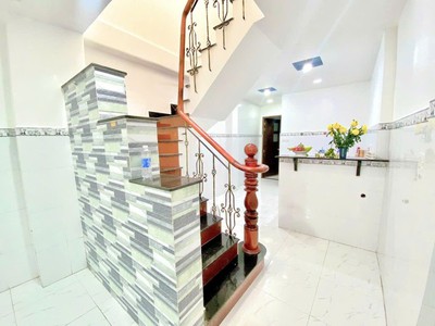 N291 - nhà bán bình thạnh xô viết nghệ tĩnh , 55m2 , gồm ban công 2 phòng ngủ giá 4 tỷ 850 0