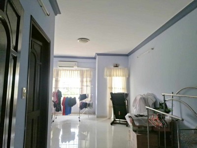 Nhà đẹp q7 mặt tiền khu dân cư phú mỹ  440m ngang 5m 4pn 2