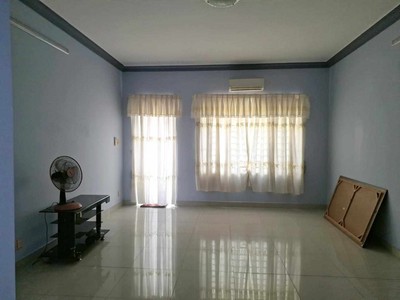 Nhà đẹp q7 mặt tiền khu dân cư phú mỹ  440m ngang 5m 4pn 3