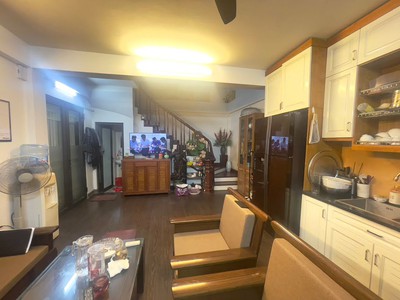 Bán nhà 5 tầng,  trần khát chân - hài bà trung - giá 8  tỷ hơn - sổ đỏ chính chủ 2