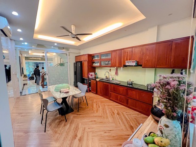 Bán nhà bùi xương trạch 4 tầng ,dt 70m2 giá 24ty  bàn giao fun nội thất 3