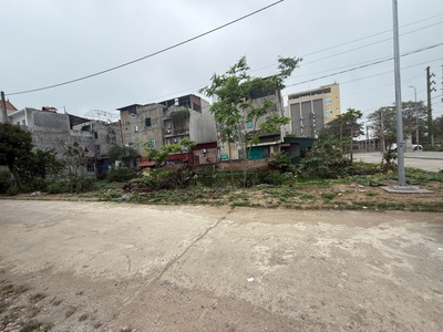 Chính chủ cần bán nhanh lô góc ngay bênh viện đk tt gia bình bắc ninh 0