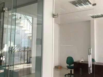 Bán gấp nhà mặt tiền kinh doanh tại  hoàng diệu, đà nẵng, 138 triệu/m2, 239m2, 6pn, 6wc, liên hệ 1