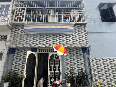 Bán nhà quận 11, lạc long quân, hẻm xe hơi 2 mặt tiền, cấp 4, 32m2, 4.85 tỷ 0