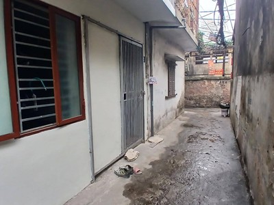 Bán nhà 3 tầng, 34m2, giải phóng - hoàng mai - giá 2 tỷ - sổ đỏ chính chủ 0