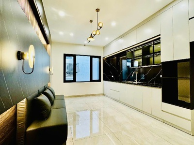Võ chí công lạc long quân - 6 tầng tm - lô góc kd đỉnh 60m chỉ 23 tỷ 0