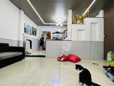 Sát lê văn khương-kế trường học trần quốc toản-gần siêu thị lớn nhất quận 12-dt gần 70m2-4pn 2