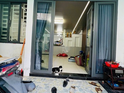 Sát lê văn khương-kế trường học trần quốc toản-gần siêu thị lớn nhất quận 12-dt gần 70m2-4pn 1