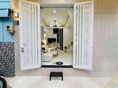 Bán nhà Mặt Tiền Huỳnh Tấn Phát - Diện tích: 5 x 5m -  Giá bán: 1 Tỷ 550 triệu 1