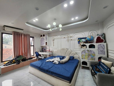 20,5 tỷ có nhà 45m2  mặt phố chùa quỳnh, 1 mặt ngõ, vỉa hè, mt 4.3m, 4 tầng 1