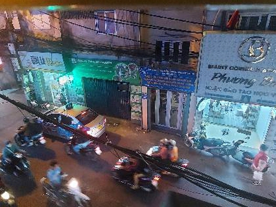 Chính chủ bán nhà mặt phố khương đình 47m 11.8 tỷ kinh doanh sầm uất ngày đêm 1