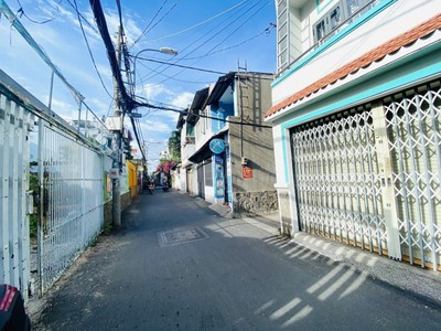 Bán nhà chính chủ đường số 4 p11 gò vấp diện tích 30m2 nhỉnh 3 tỷ 0